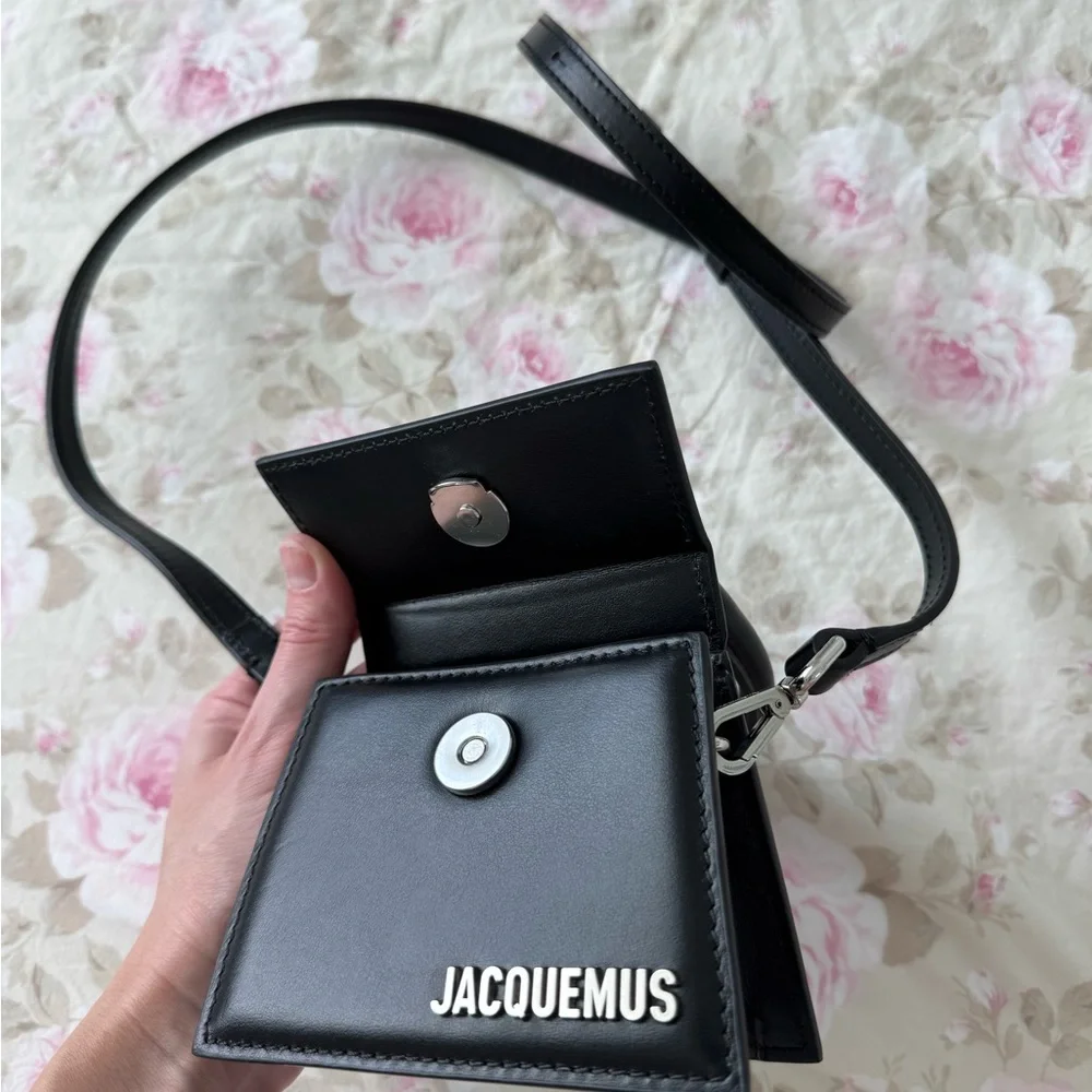 Jacquemus “Le Chiquito” bag. In excellent condition. Worn only twice. - Picture 2 of 14